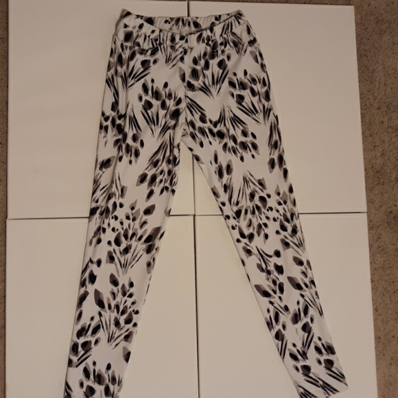 lildy printed jeggings